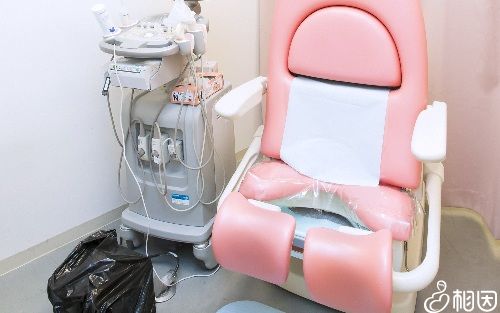 两个女性怎么才能通过国家合法试管代怀生出自己的孩子